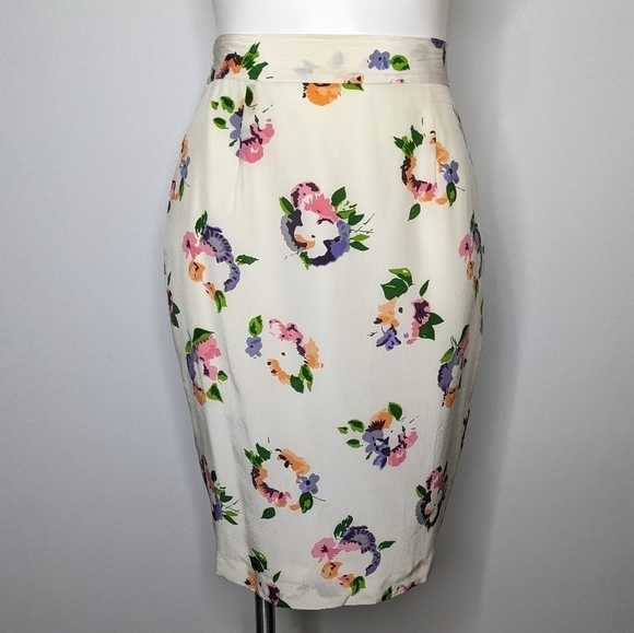 Vintage Dresses & Skirts - ✨3/$15 Vintage James River Traders cream floral skirt 8